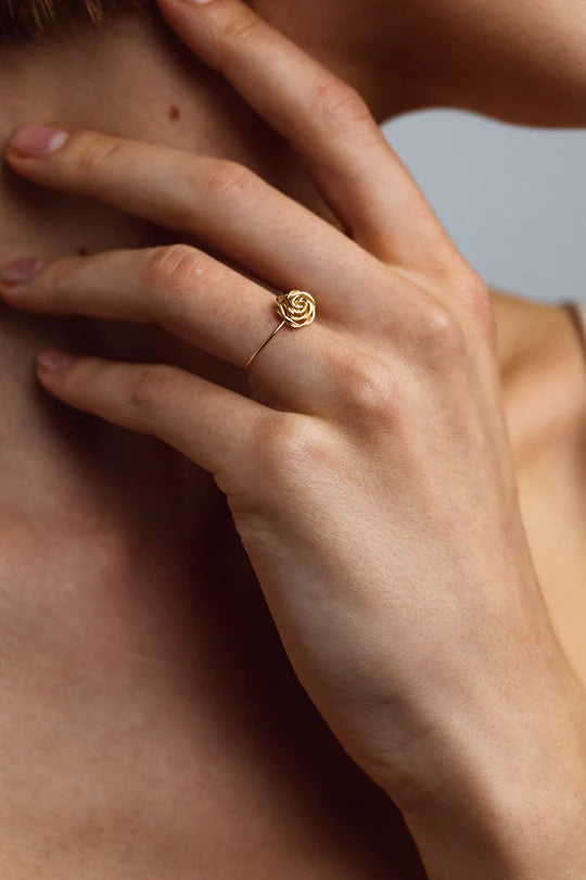 Ring Twisted Flower