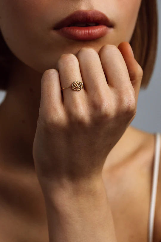 Ring Twisted Flower